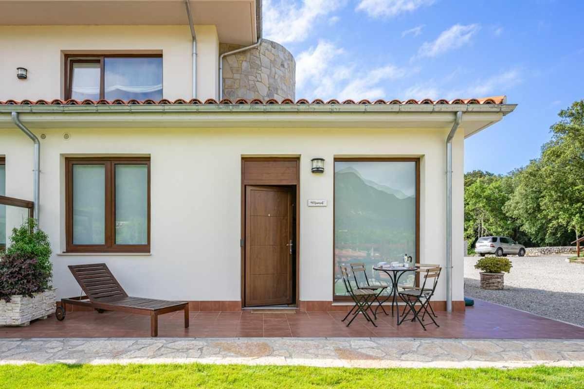 La Rexidora Appto Mamut Apartment Cuerres Exterior photo
